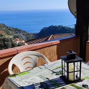 A Prima Vista !! Mortola Appartamento